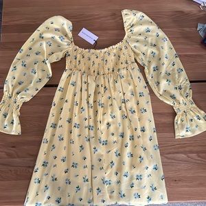 WEWOREWHAT Yellow Floral Print On Off Shoulder Smocked Maxi Dress XS NWT